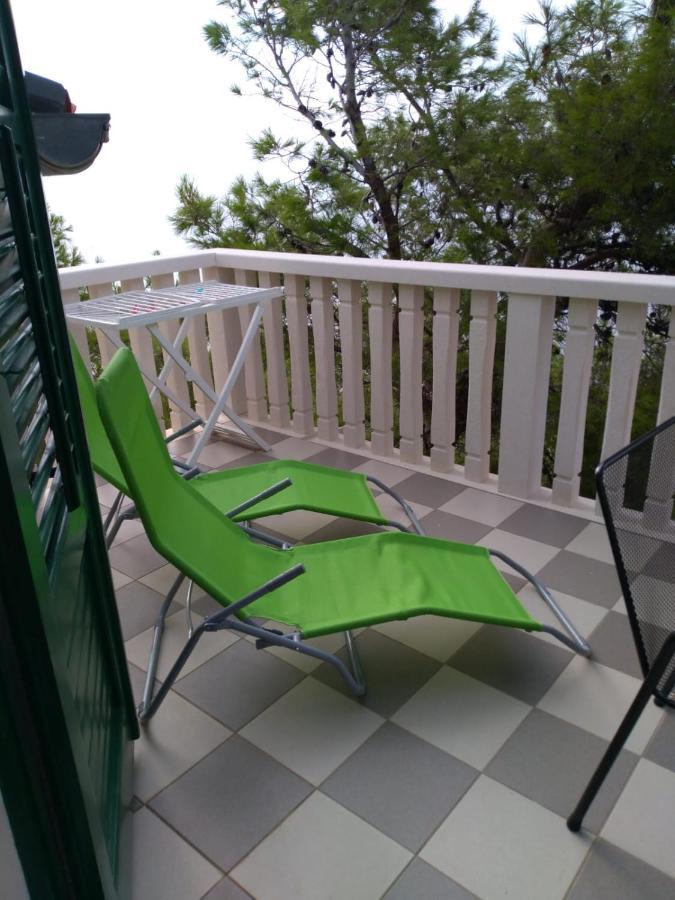 Elvira Sveta Nedelja (Hvar)