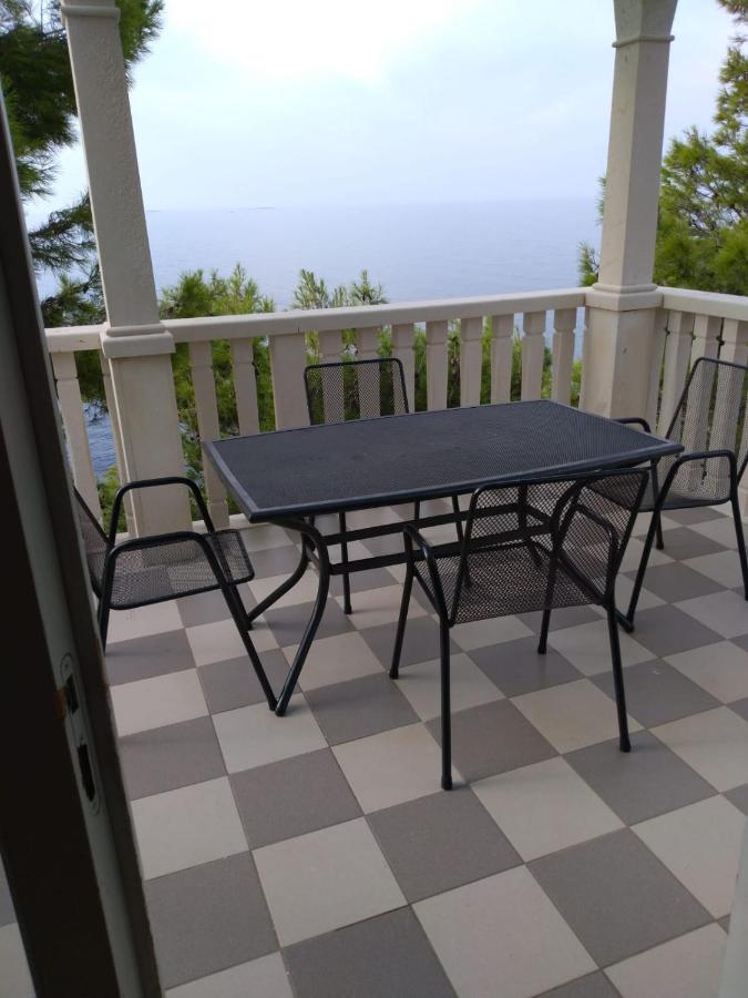 Apartment Elvira Sveta Nedelja (Hvar)
